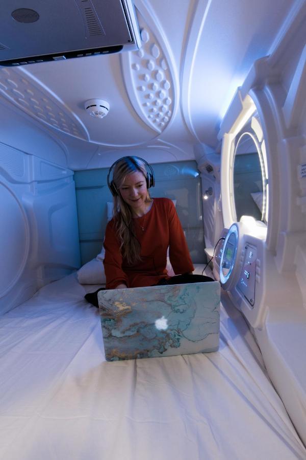 Capsule Hostels Tallin Exterior foto